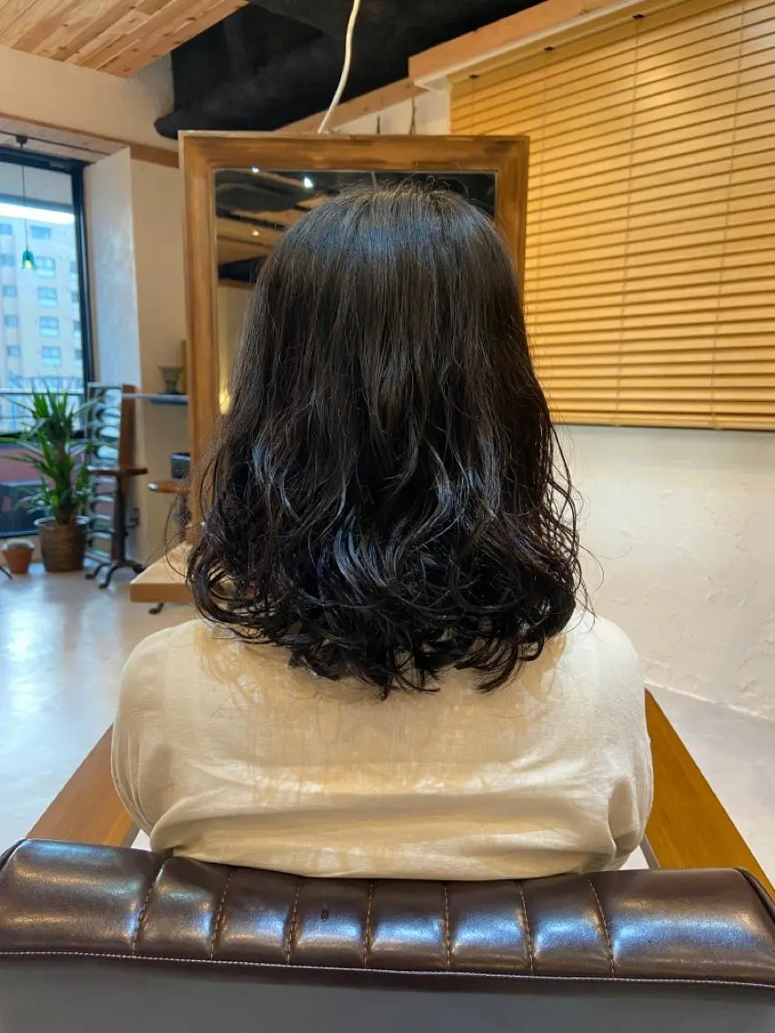 【雰囲気変えたい人必見😳‼️】似合わせカット+パーマ+トリートメントの写真