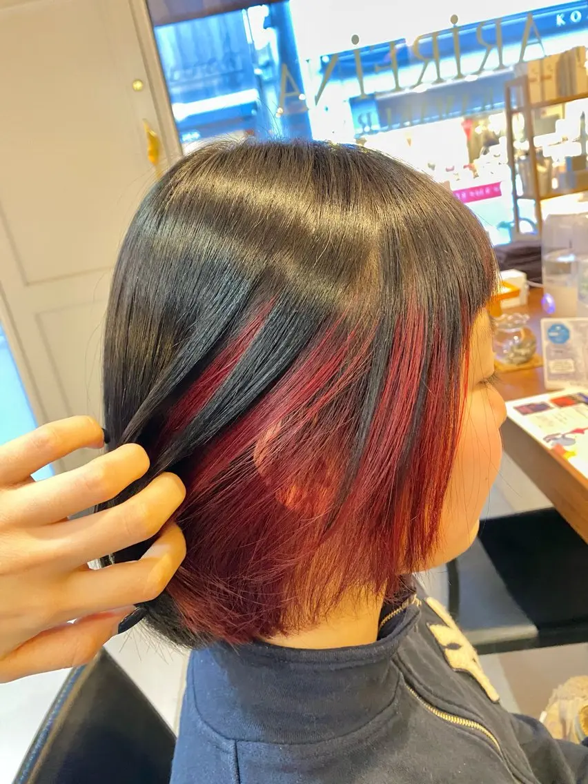 カラー インナーカラー 🎀艶モテカラー🎀 志織のヘアスタイル