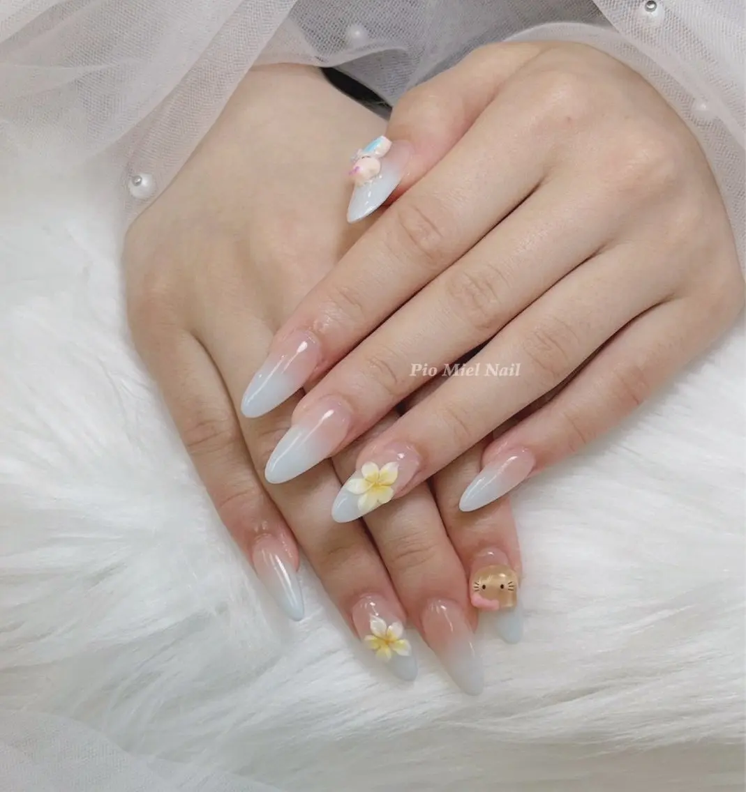 ネイル ハンドネイル HANA 長さだしのネイルデザイン