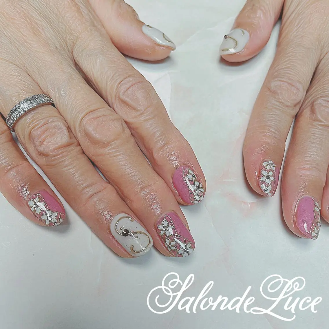 ネイル ミラーネイル ハンドネイル Salon de Luceのネイルデザイン