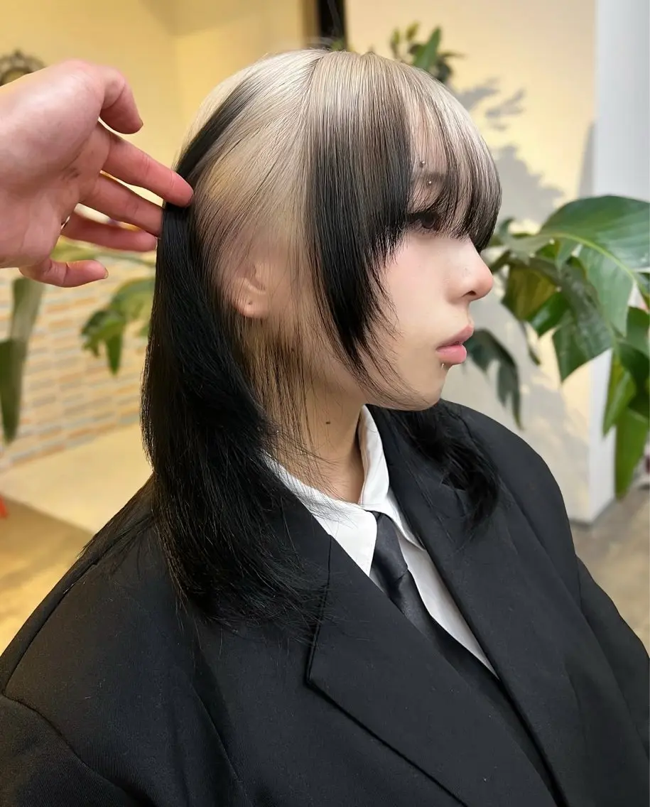 セミロング ★梅田お洒落カラー ちどり★のヘアスタイル