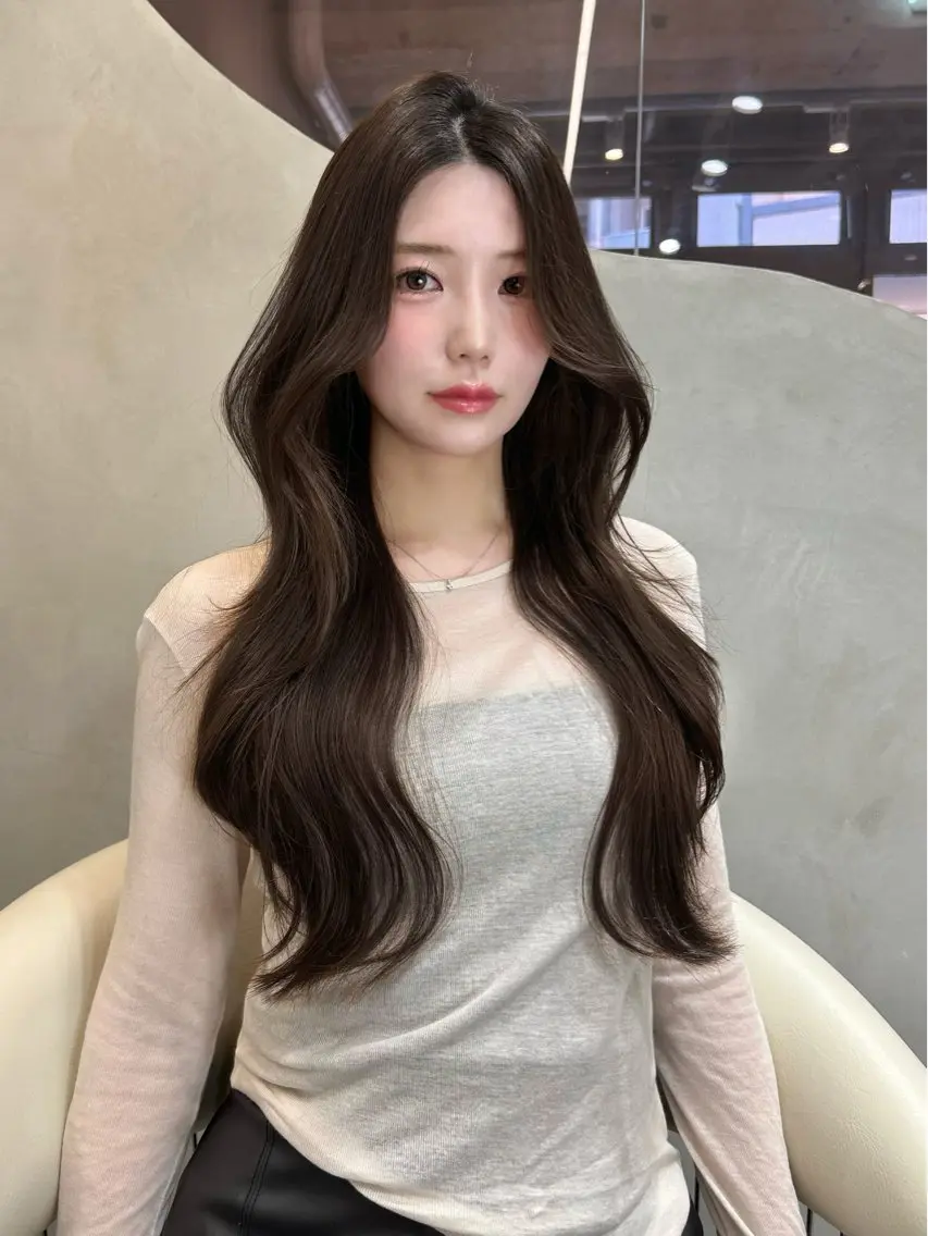 ロング カット 縮毛矯正 大宮韓国ハッシュ🪽 GLROWseriのヘアスタイル