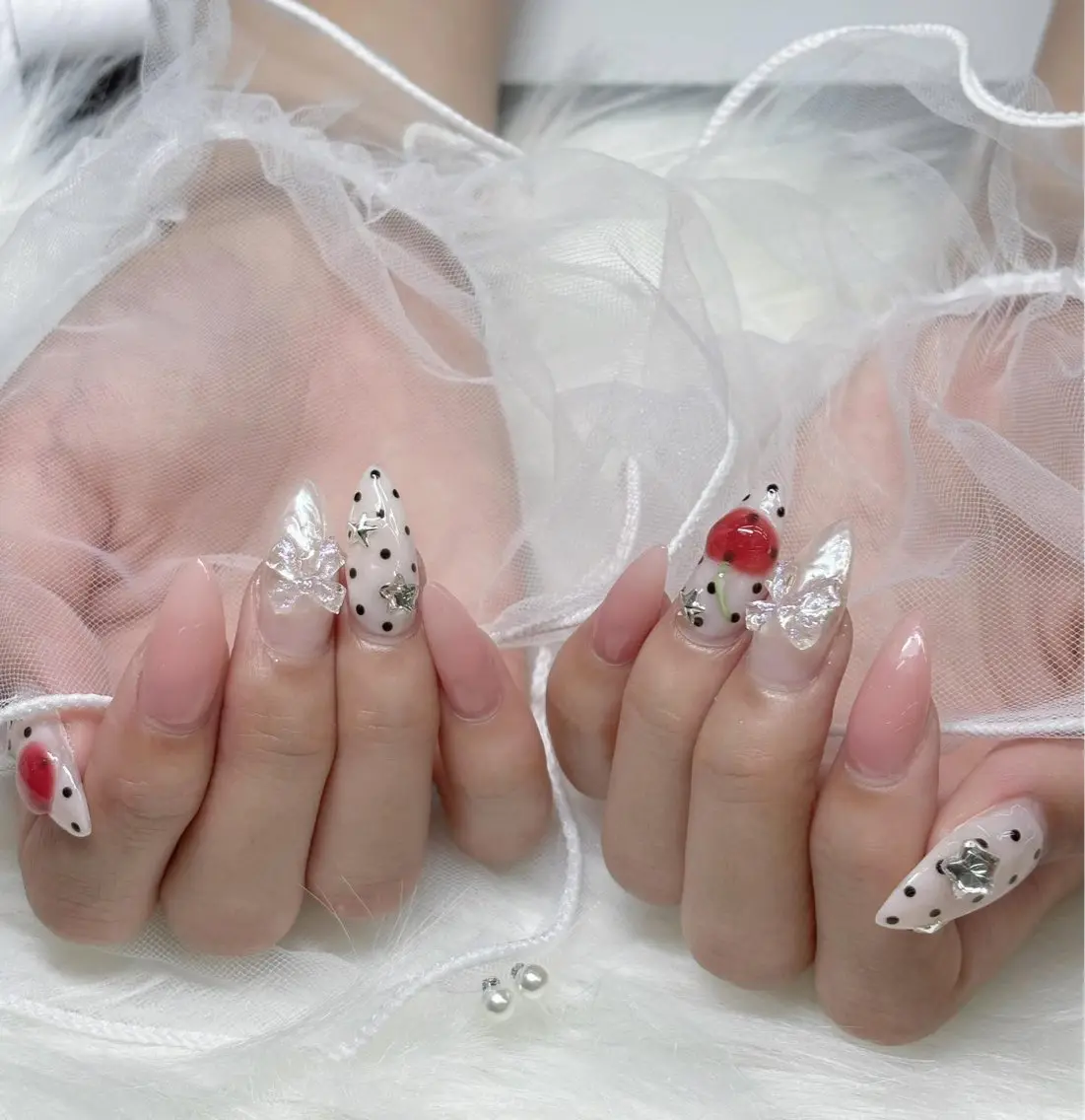 ネイル 韓国ネイル マグネットネイル 持ち込み ハンドネイル Dyo Nail_Royalのネイルデザイン