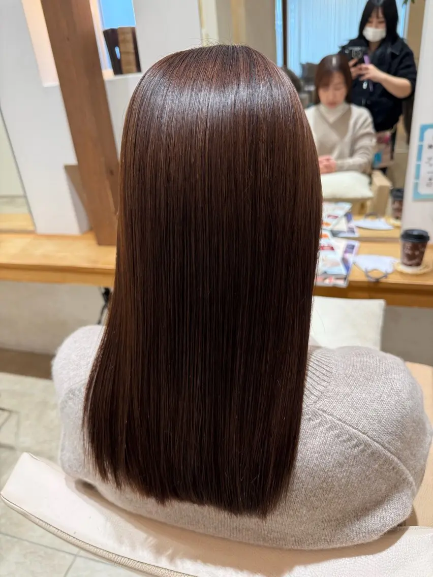 セミロング カット ヘアカラー 中農 有梨恵のヘアスタイル