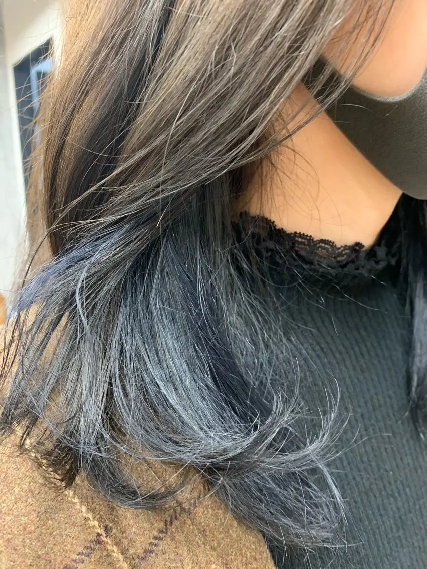 ミディアム カラー インナーカラー ヘアカラー 🫧 みゆ🫧のヘアスタイル