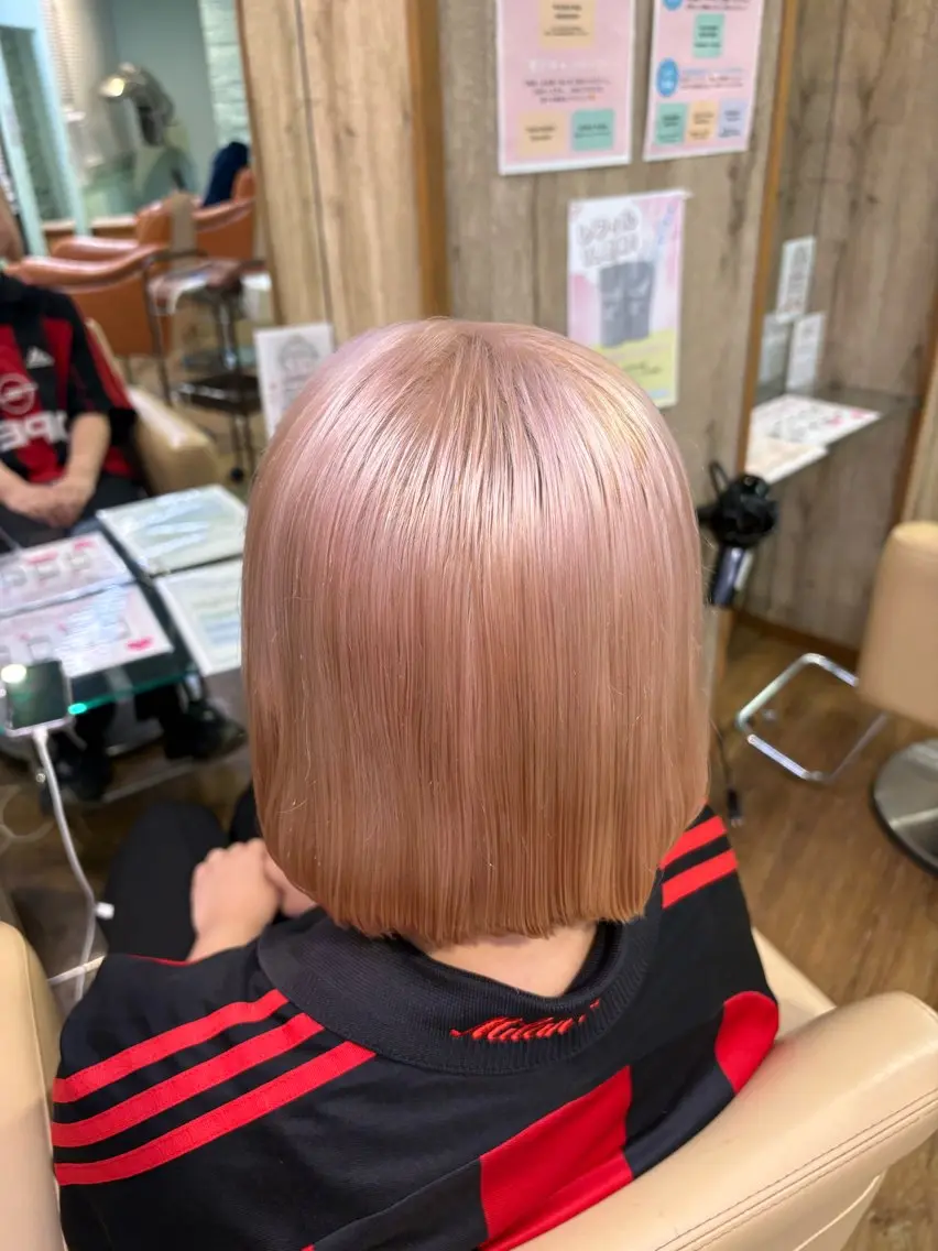 ショート カラー Haruka🕊 透明感カラーのヘアスタイル