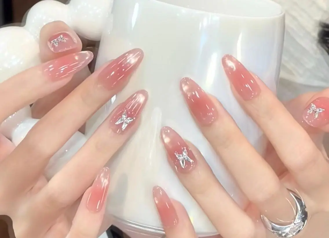 ネイル ハンドネイル ハンドケア 🍑 momo_nailのネイルデザイン