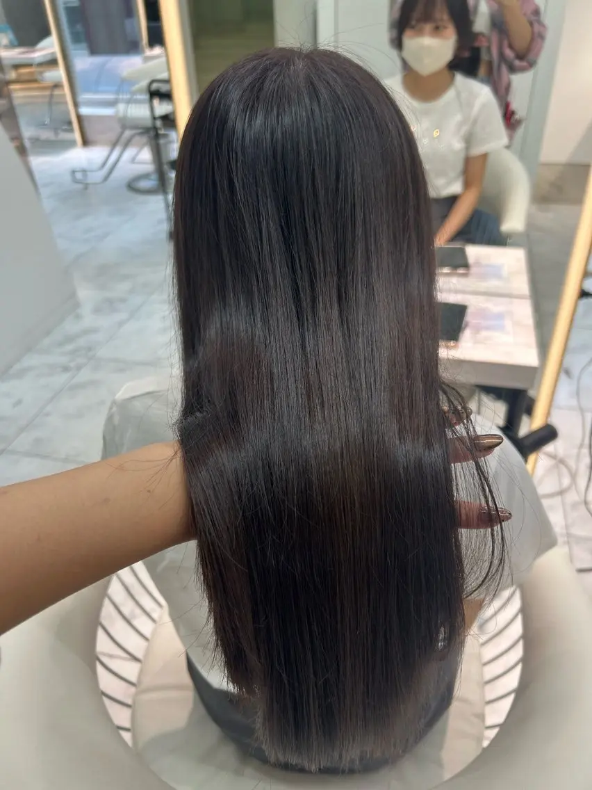 セミロング カット ヘアカラー 縮毛矯正 トリートメント Shousui Mutsumiのヘアスタイル