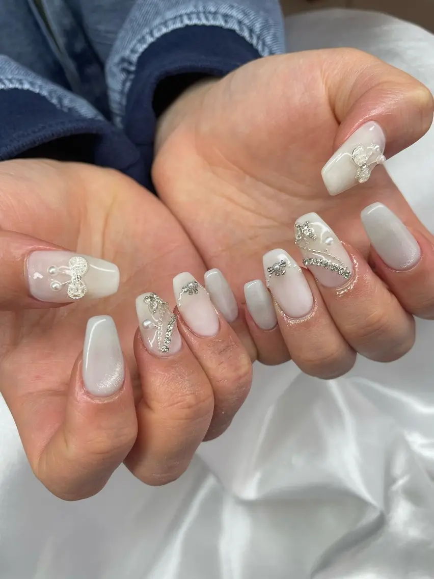 ネイル ホワイト ハンドネイル Mynail プライベートサロンのネイルデザイン