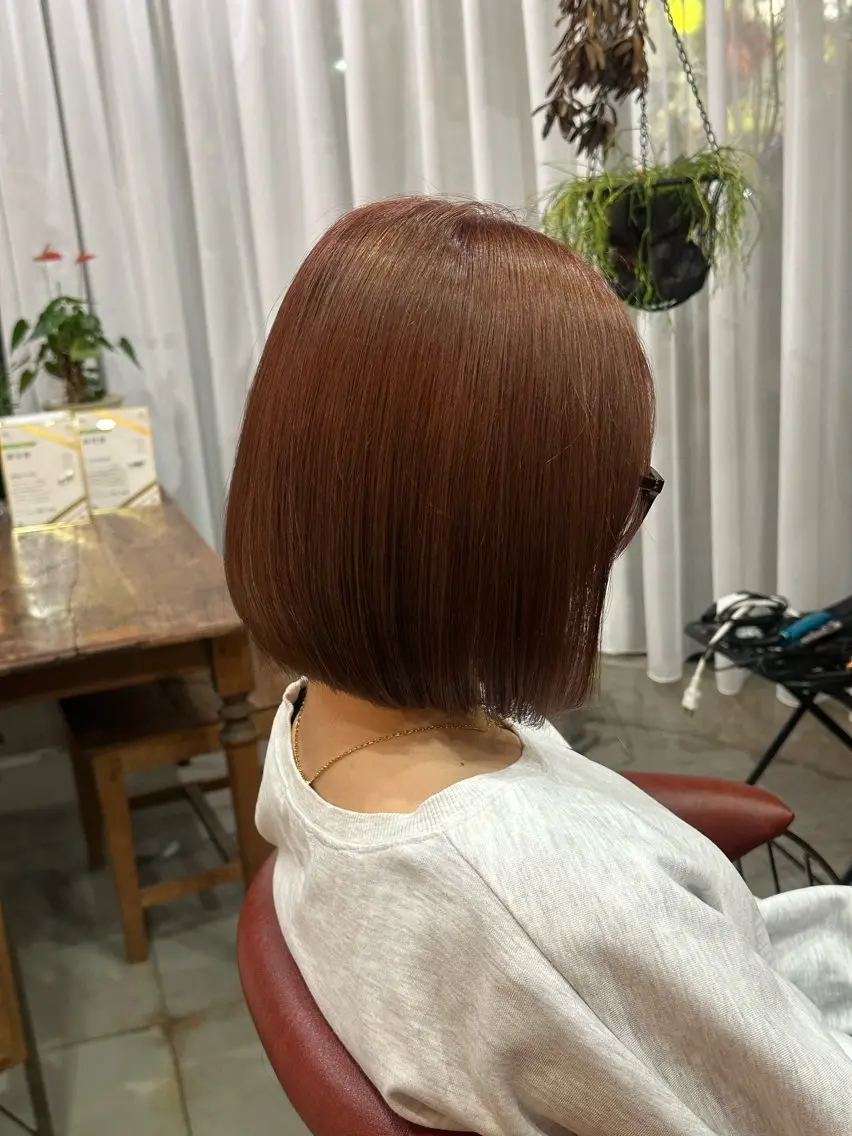 ショート カラー ブラウンカラー ヘアカラー 山之内匠/艶カラー/ ハイトーン/ブリーチのヘアスタイル