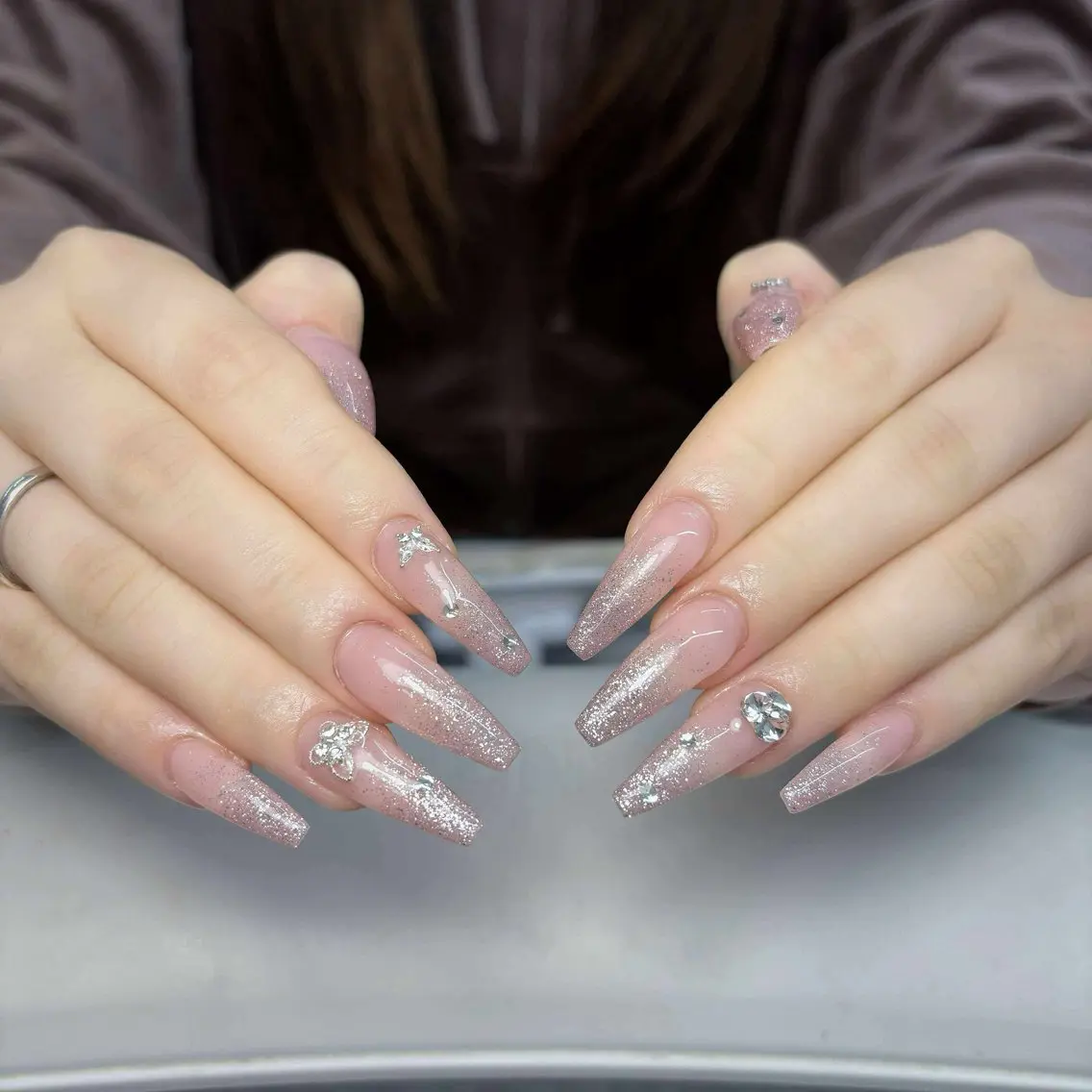 ネイル アートネイル フレンチネイル ジェルネイル キラキラネイル 韓国ネイル ハンドネイル ハンドケア Nova Nail Nambaのネイルデザイン