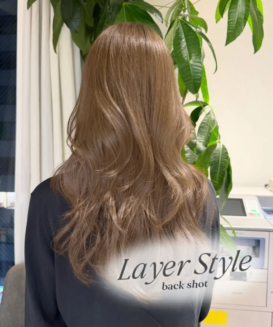 ロング 𝑦𝑢𝑟𝑖𝑎 AFLOAT大阪のヘアスタイル