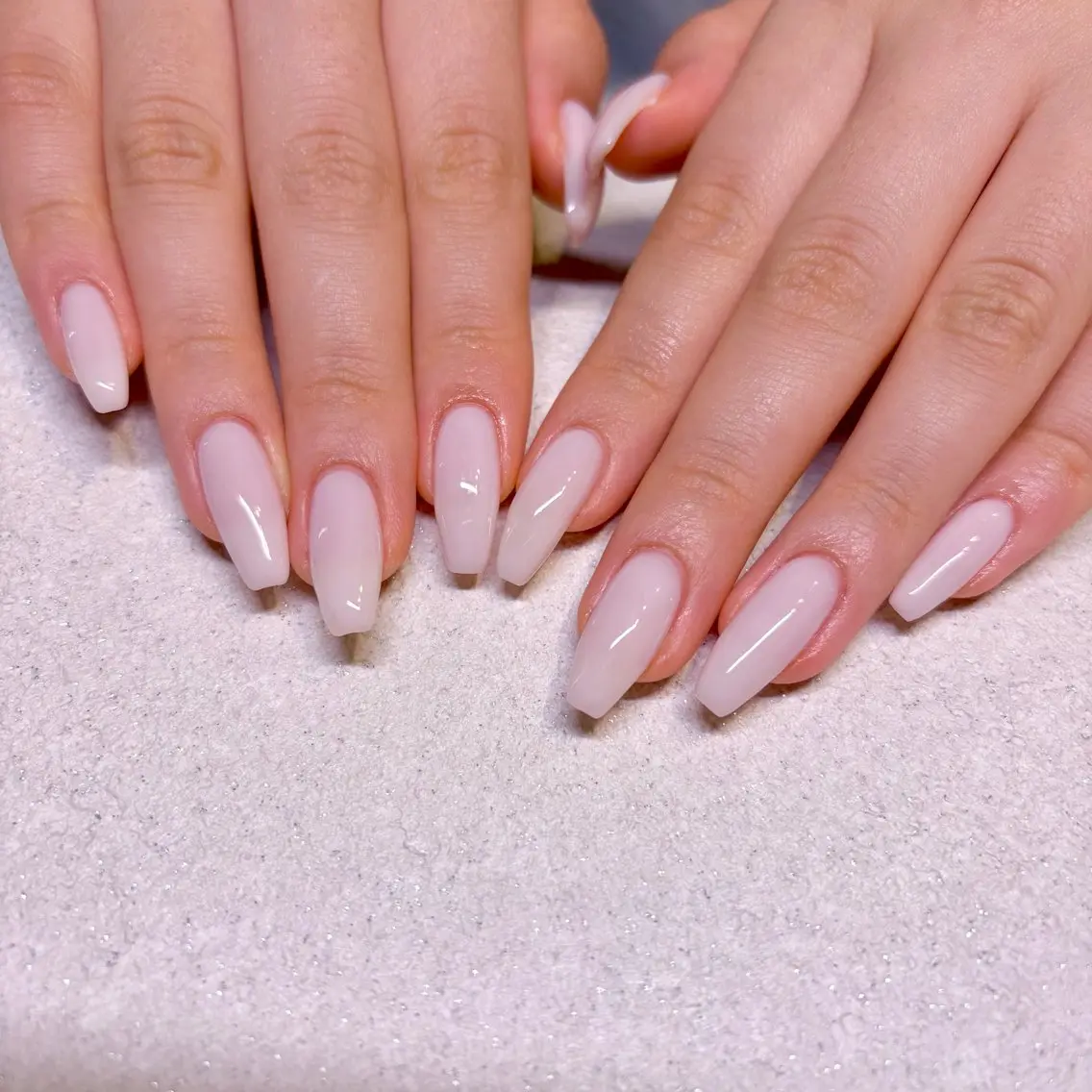 ネイル ワンカラーネイル nail salon e'mu💐のネイルデザイン