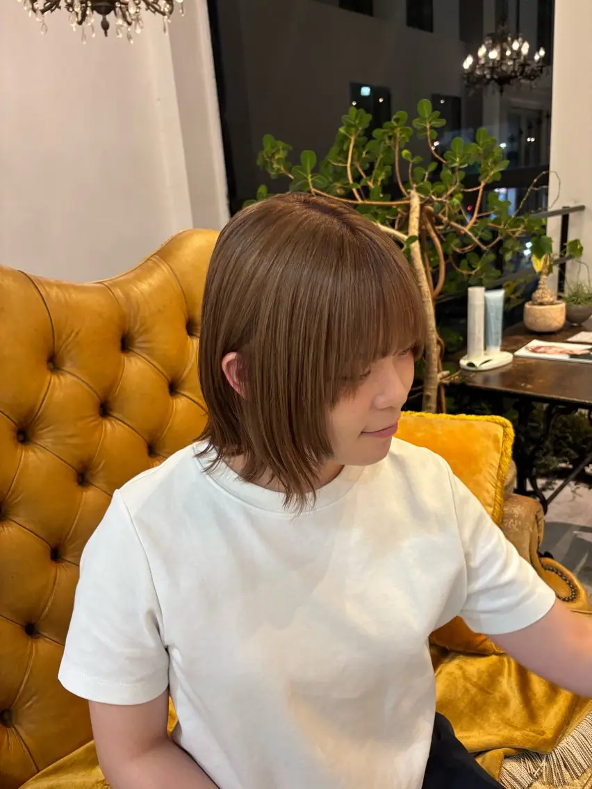 カラー ヘアカラー 伊藤 詩のヘアスタイル