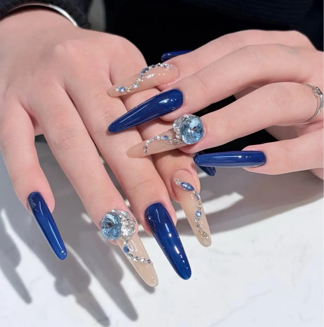 ネイル アートネイル ジェルネイル 韓国ネイル ニュアンスネイル シンプルネイル ハンドネイル ハンドケア Anna Melia Nailのネイルデザイン