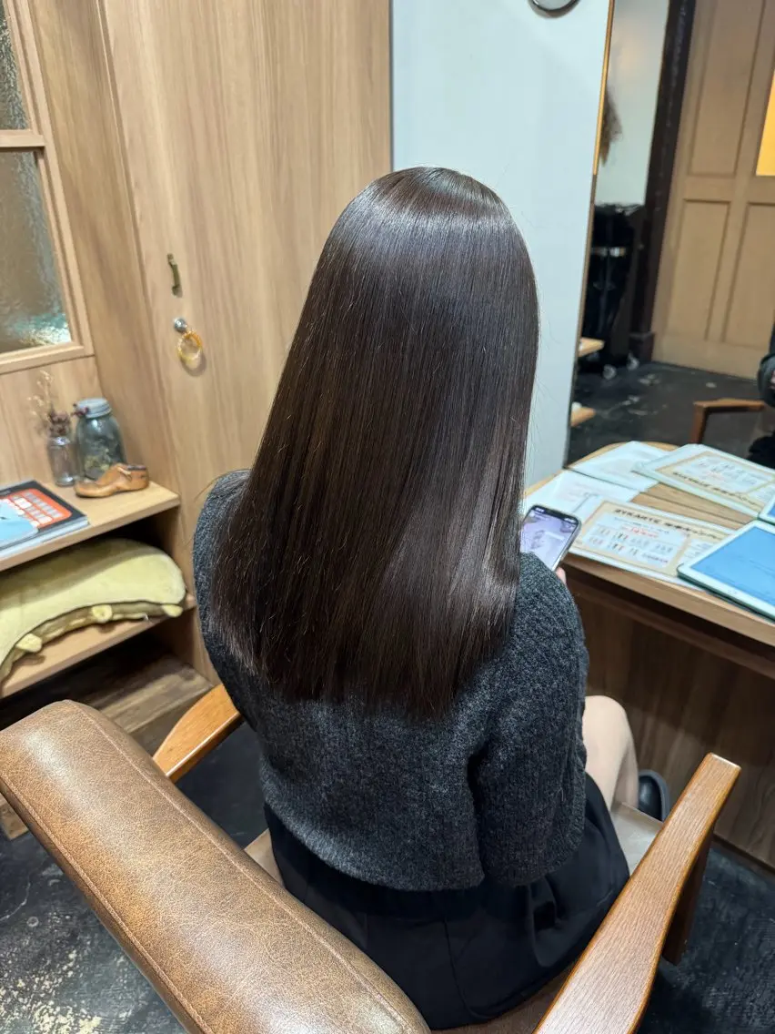 ミディアム カラー カット ヘアカラー トリートメント TOMOKI hanareのヘアスタイル
