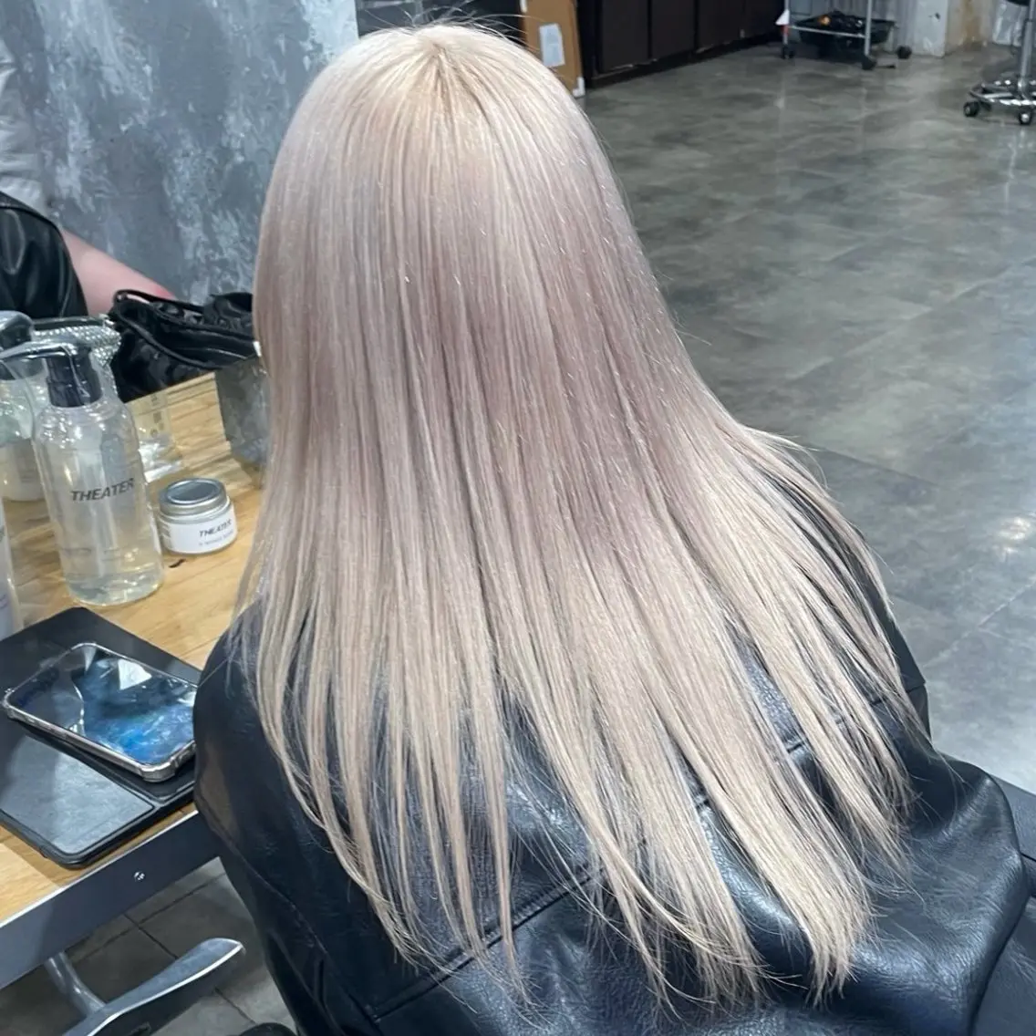 ロング カラー ヘアアレンジ メンズ ヘアカラー トリートメント ヘッドスパ ヘアセット 盛れ韓国ハイトーン 🎀Himari🎀のヘアスタイル