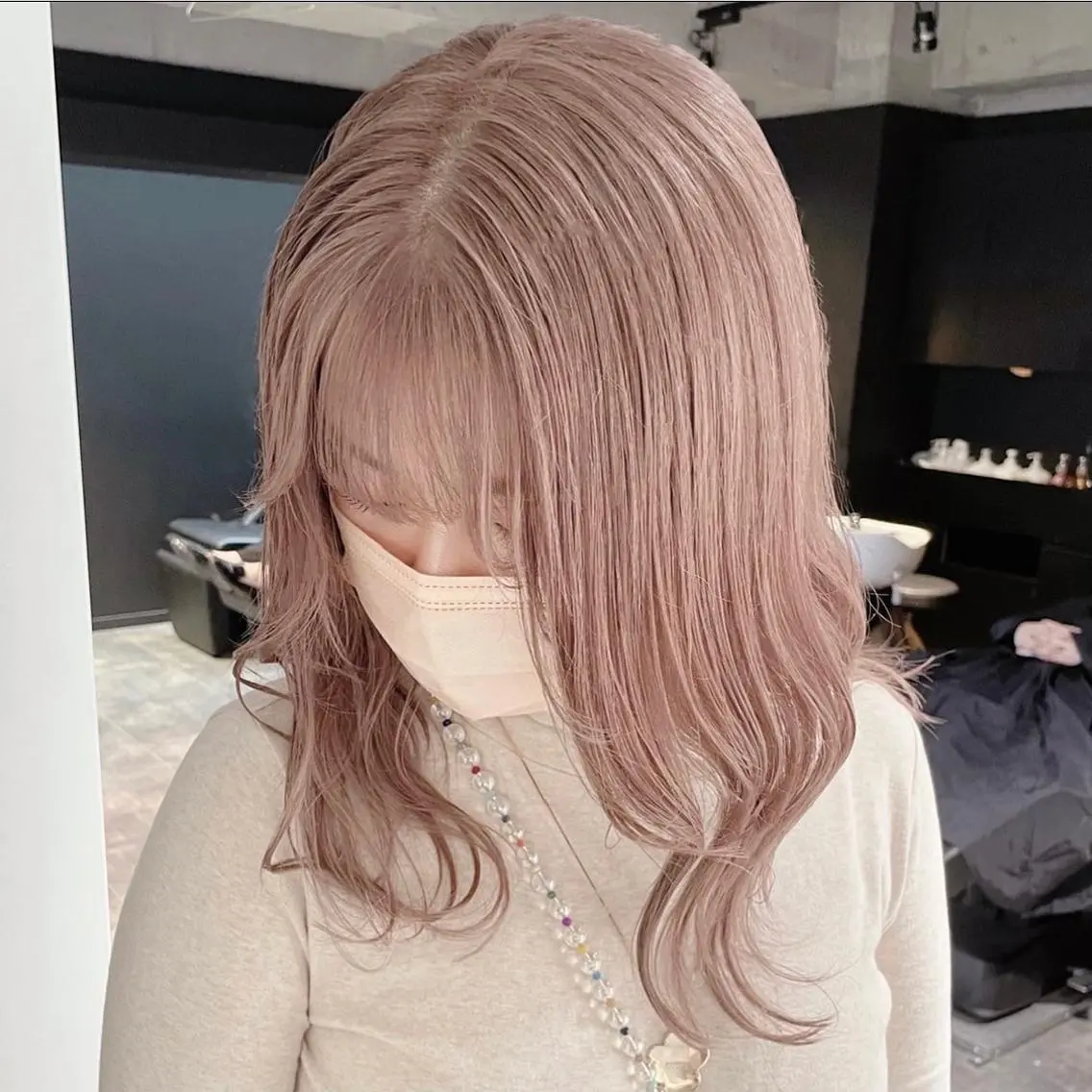 ロング カラー ベージュカラー ミルクティーベージュ ヘアカラー トリートメント ✨MiL✨ ✨心斎橋✨のヘアスタイル