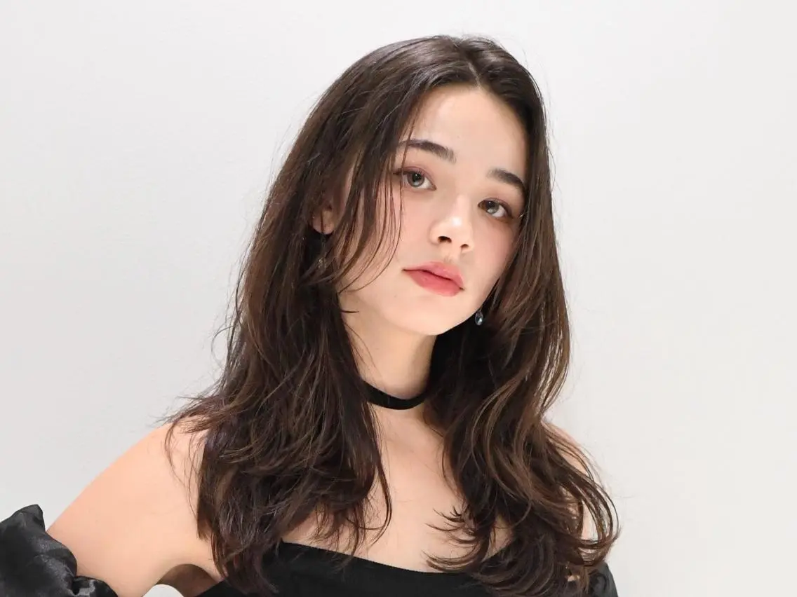 ロング カラー 韓国風ヘア レイヤーカット アース越谷 レイクタウン店のヘアスタイル