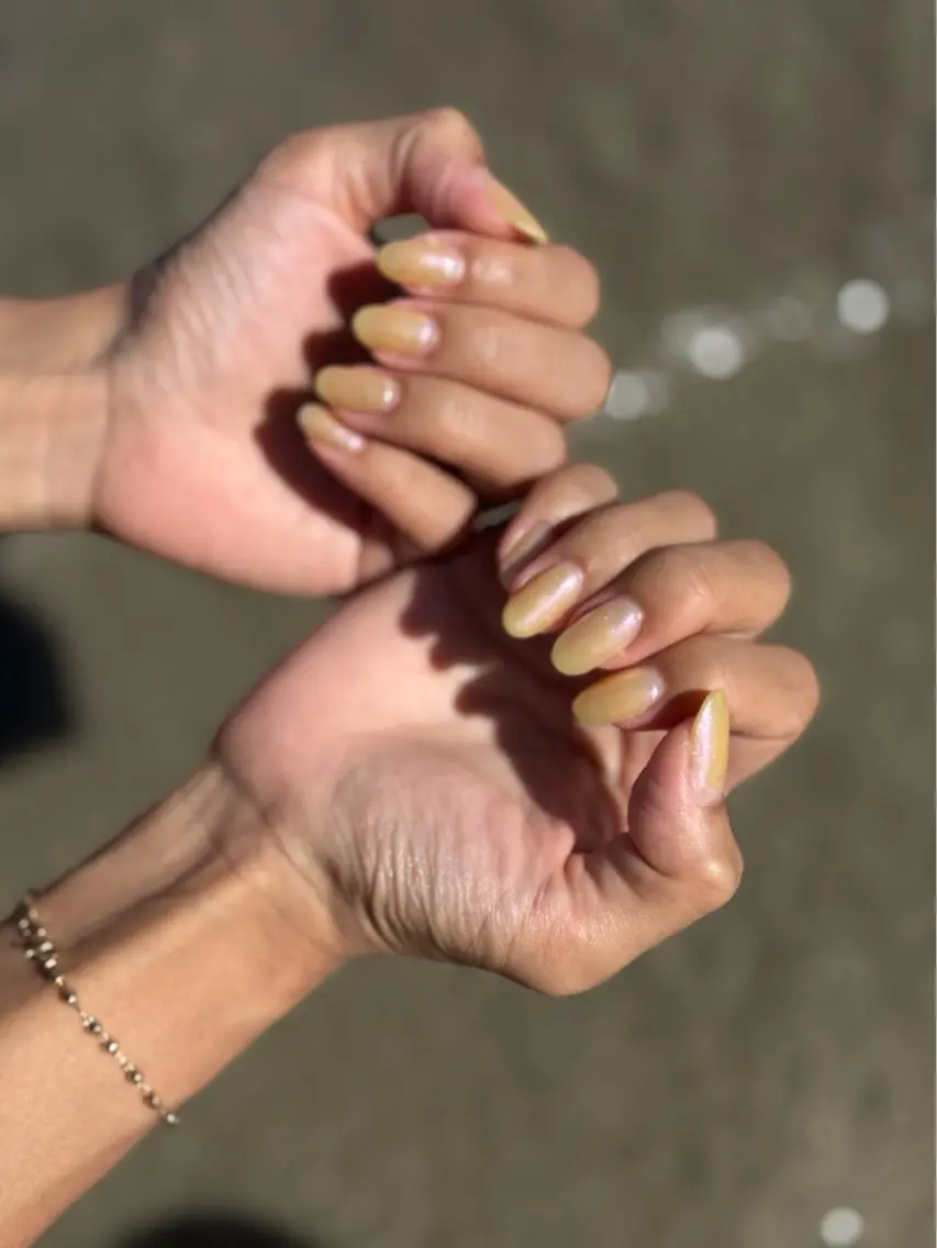 ネイル オーロラネイル 黄色 ROPE nail ロペネイルのネイルデザイン