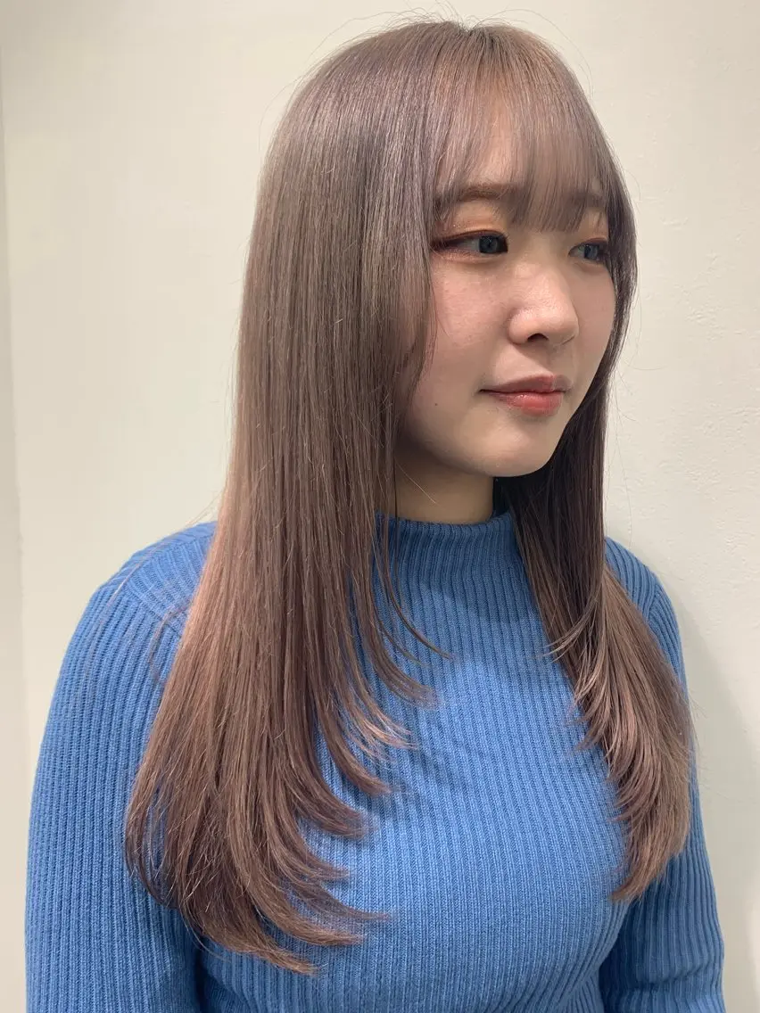 ロング レイヤーカット カット ヘアカラー Rina🪄 韓国風レイヤーcutのヘアスタイル