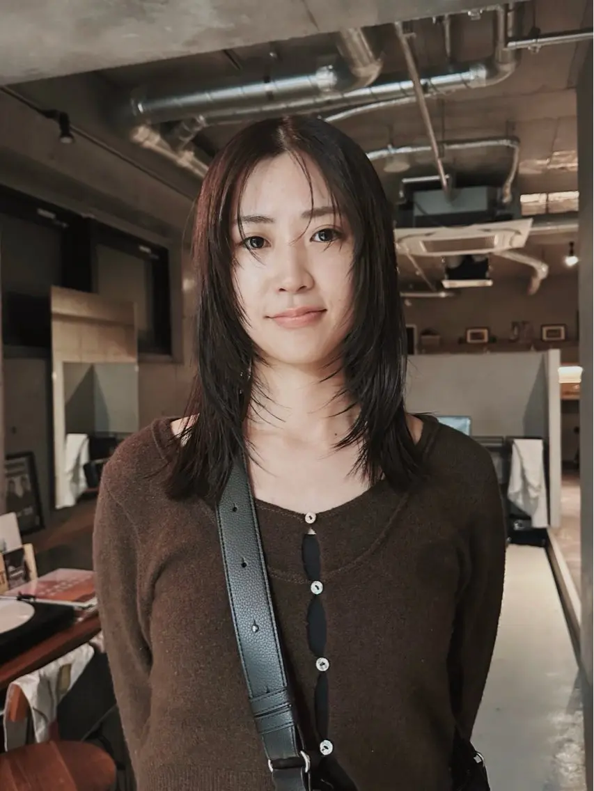 セミロング カット ヘアカラー トリートメント 前野 日奈のヘアスタイル