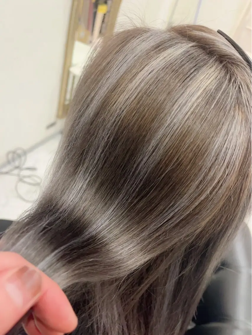 ロング ヘアカラー トリートメント 💎JADE GRACE💎のヘアスタイル