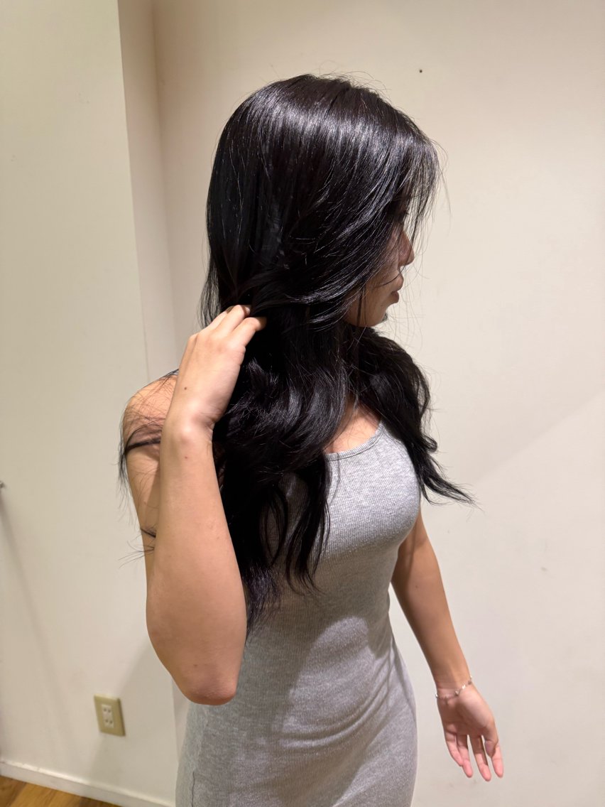 カラー ヘアカラー 村林 叶愛のヘアスタイル
