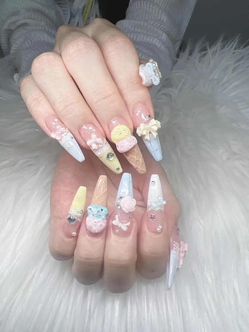 ネイル 長さ出し グラデーション 卒業式 キラキラネイル マグネットネイル ハンドネイル Lee Nailsのネイルデザイン