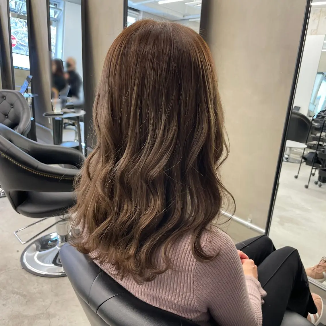 ミディアム カラー カット ヘアカラー トリートメント いなみね はるきのヘアスタイル