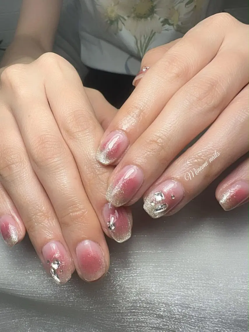 ネイル アートネイル ガーリー キラキラネイル 韓国ネイル マグネットネイル ハンドネイル Minami Nailsのネイルデザイン