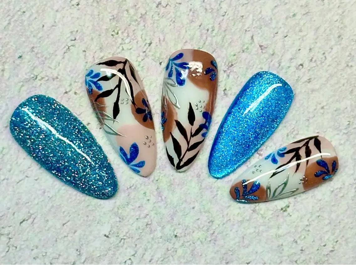 ネイル フラッシュネイル マグネットネイル ニュアンスネイル ワンカラーネイル 夏ネイル Mai’s nailのネイルデザイン