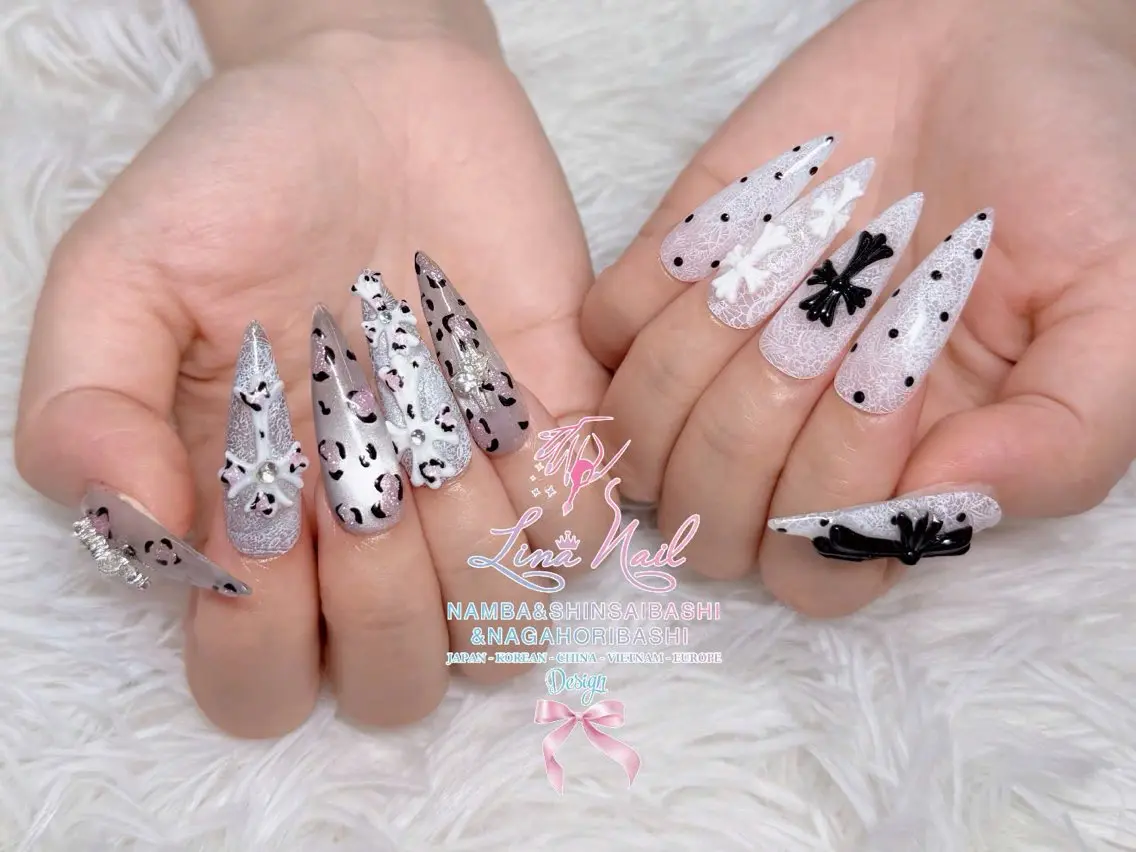 セミロング ハンドネイル Linanail Nambaのマツエク・マツパデザイン