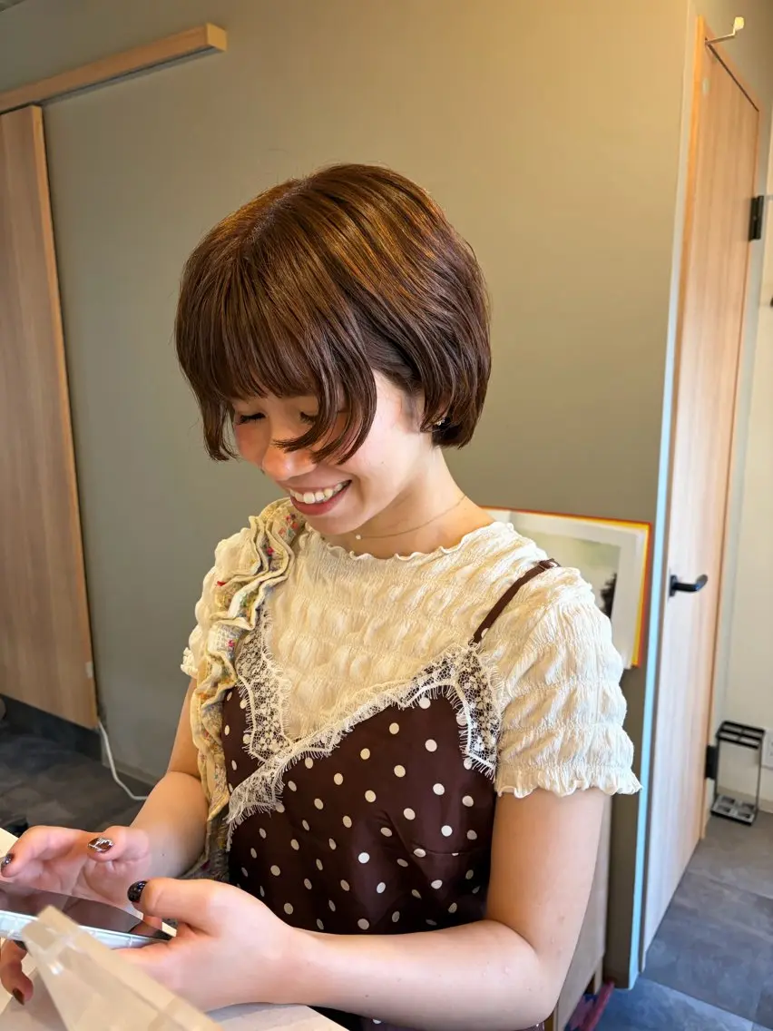 ショート カラー パーマ 土川 陽菜のヘアスタイル