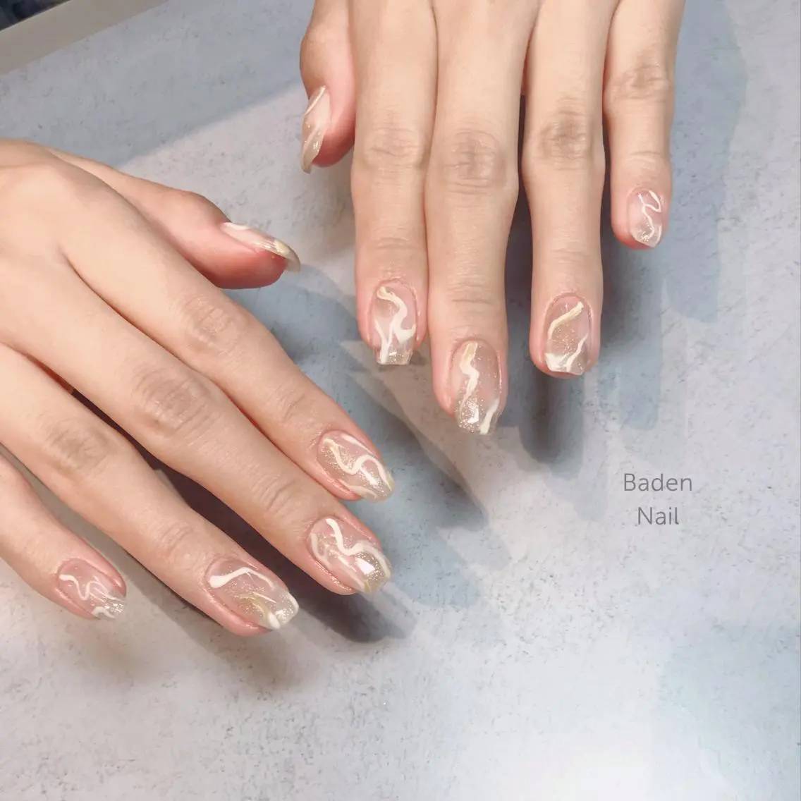 ネイル 長さ出し キラキラネイル ニュアンスネイル ハンドネイル Baden Nail ﾊﾞ-ﾃﾞﾝ ﾈｲﾙのネイルデザイン