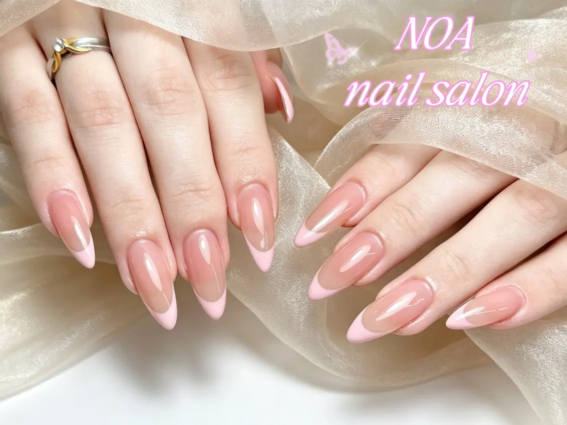 ネイル 長さ出し フレンチネイル ジェルネイル ガーリー キラキラネイル ハンドネイル Noa Nail みつきのネイルデザイン