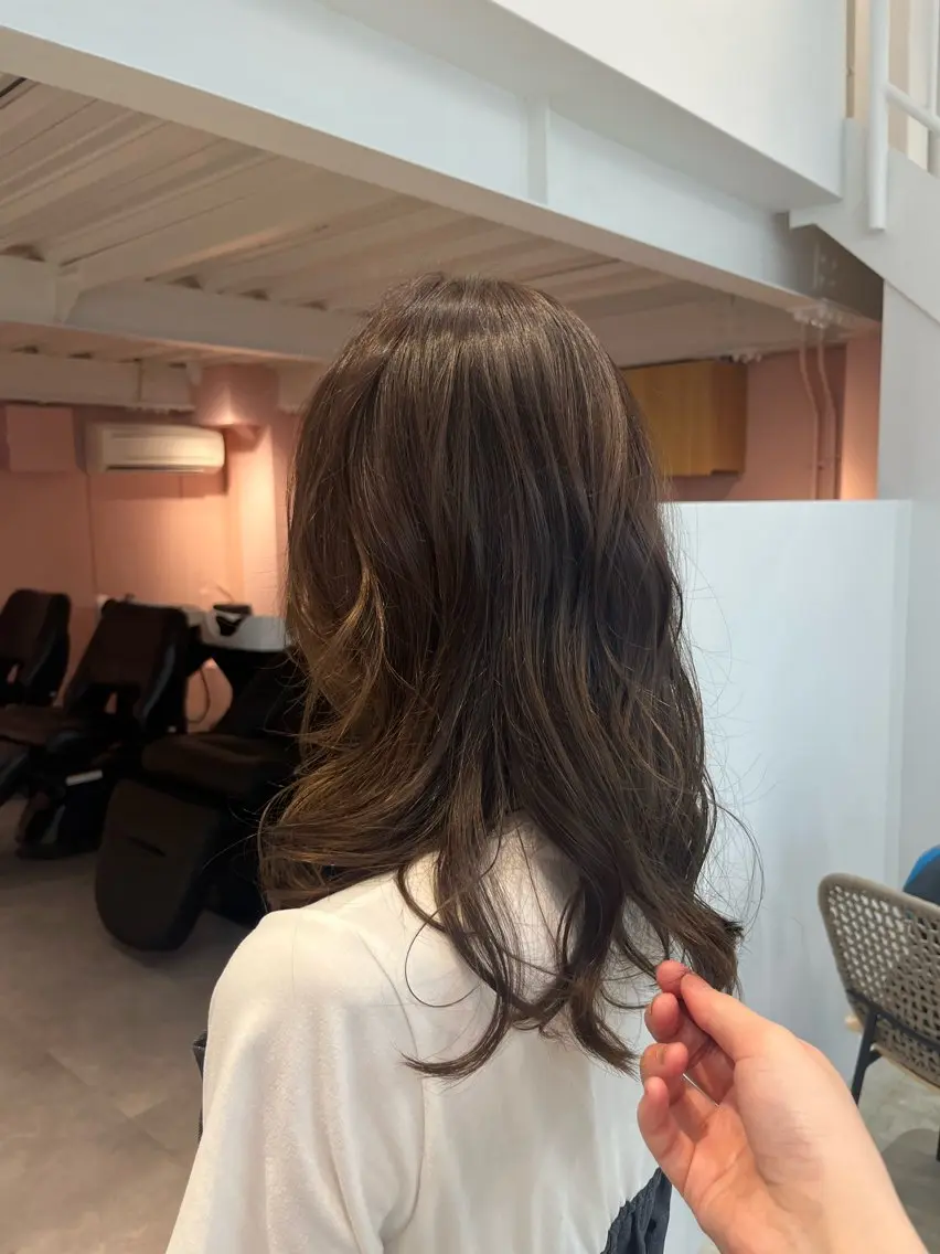ミディアム カラー ブラウンカラー オリーブブラウン カット ヘアカラー 高山 桃子のヘアスタイル
