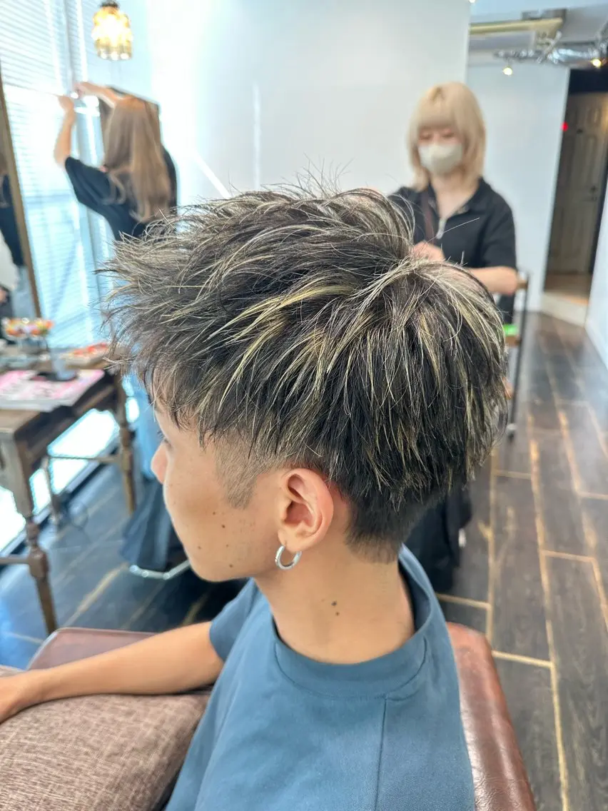 ショート カラー メンズ カット ヘアカラー 齋藤 拓麻のヘアスタイル