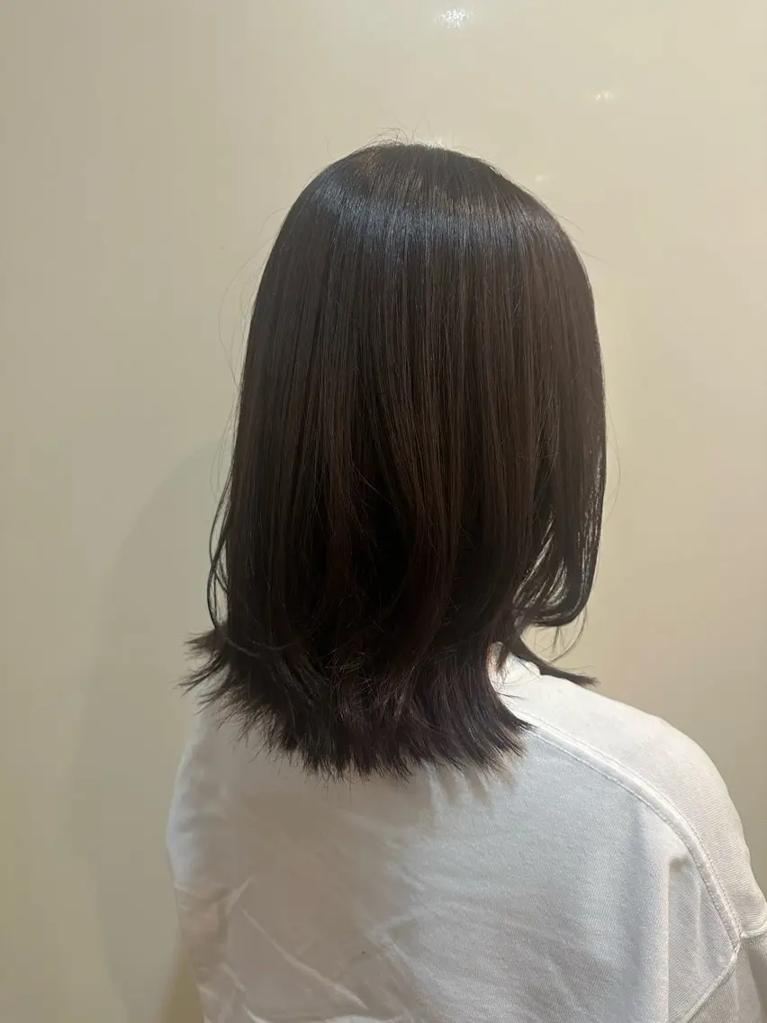 ミディアム カラー ラベンダーカラー くびれヘア 出路 亜理紗のヘアスタイル