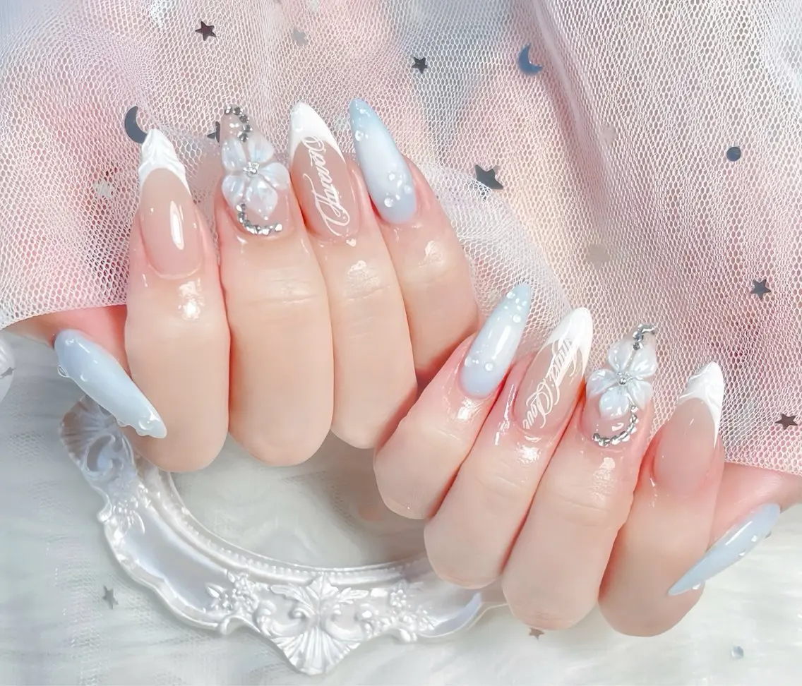 ネイル チークネイル 長さ出し フレンチネイル ジェルネイル グラデーション ハンドネイル THANHTHANH NAILのネイルデザイン