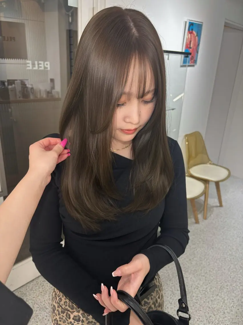 ロング PELE  原宿 airiのヘアスタイル