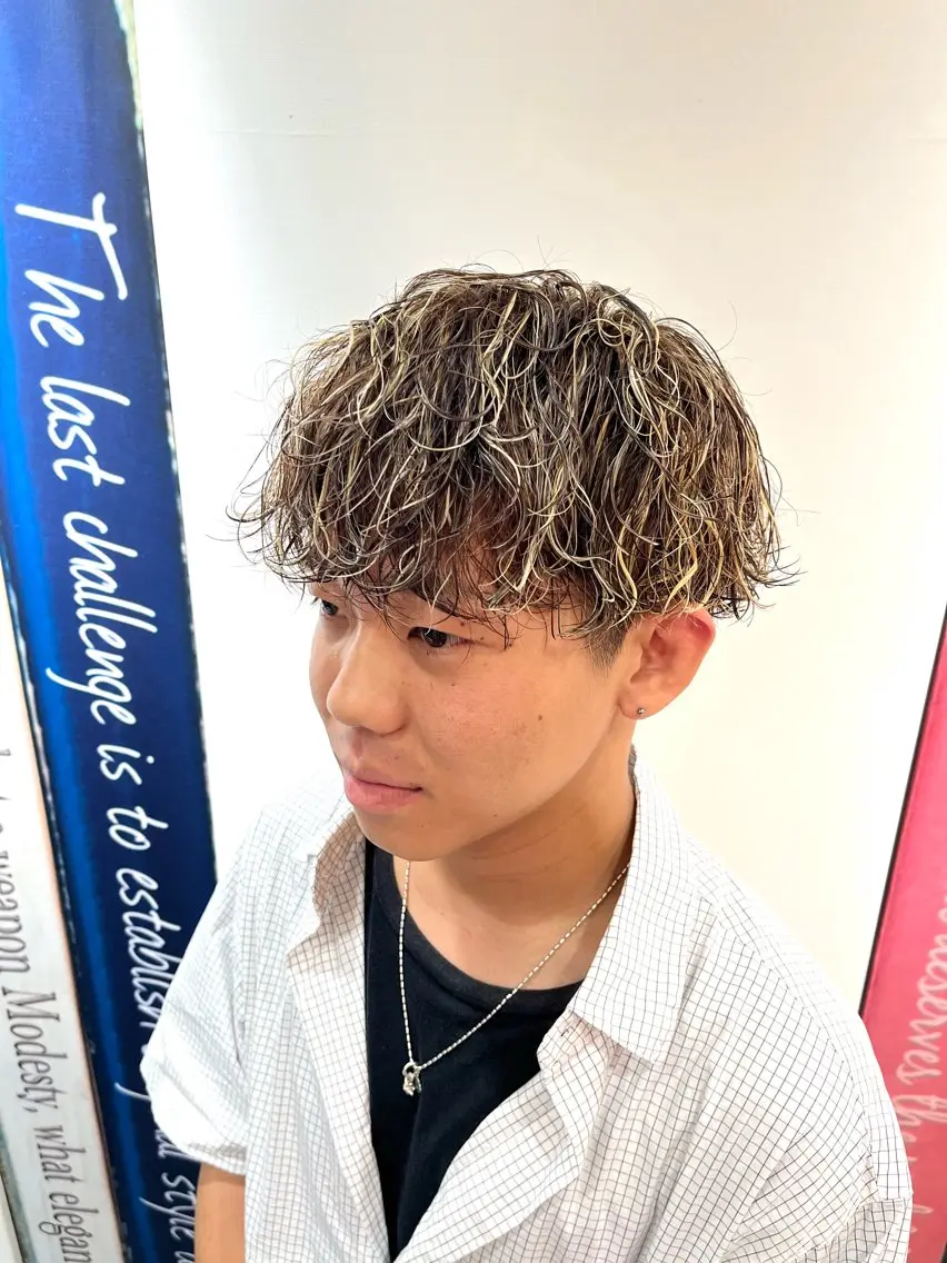 ショート パーマ メンズ カット パーマ 橋本 琉磨のヘアスタイル