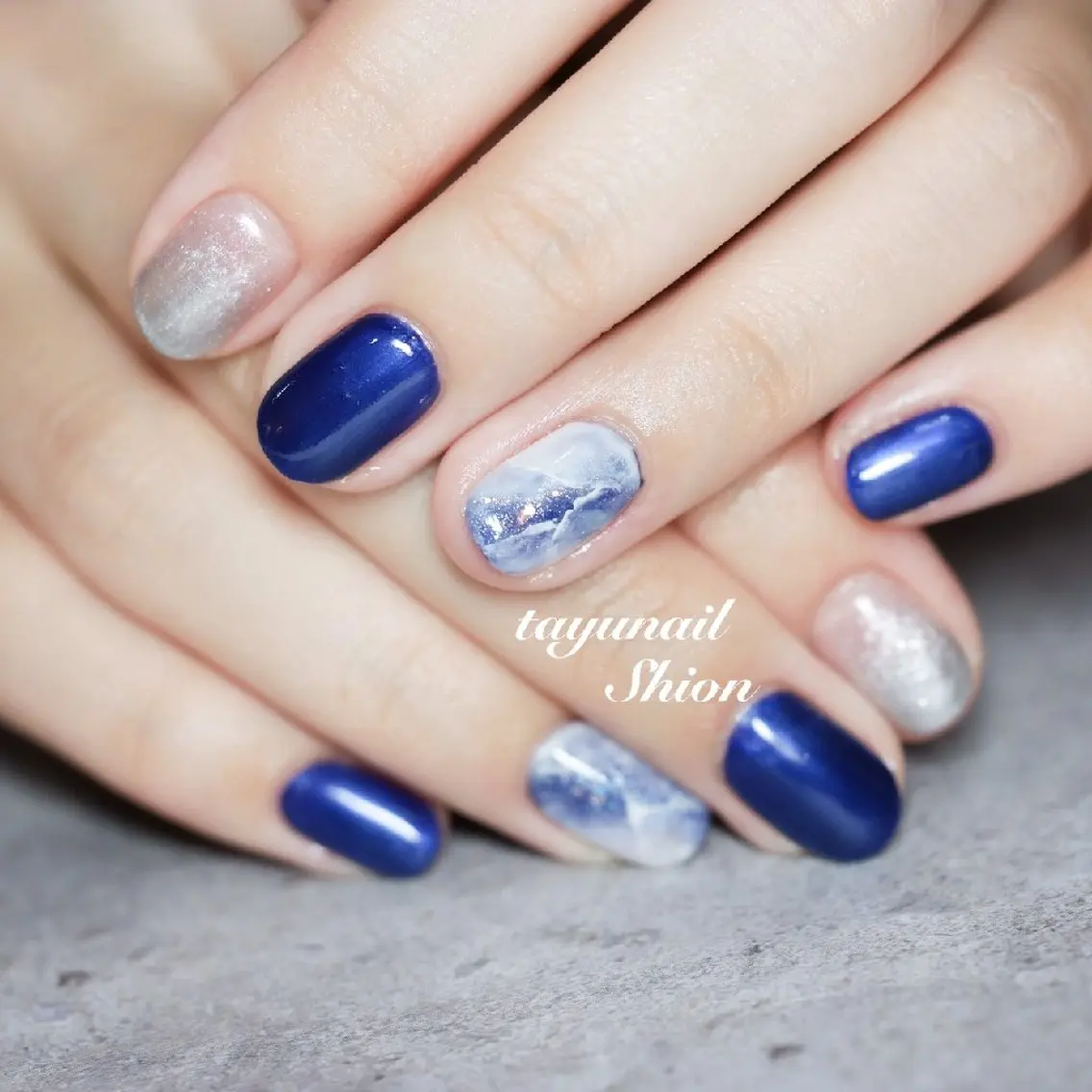 ネイル ブルー ジェルネイル ネイビー ニュアンスネイル パラジェル ネイルサロン 【たゆnail】のネイルデザイン