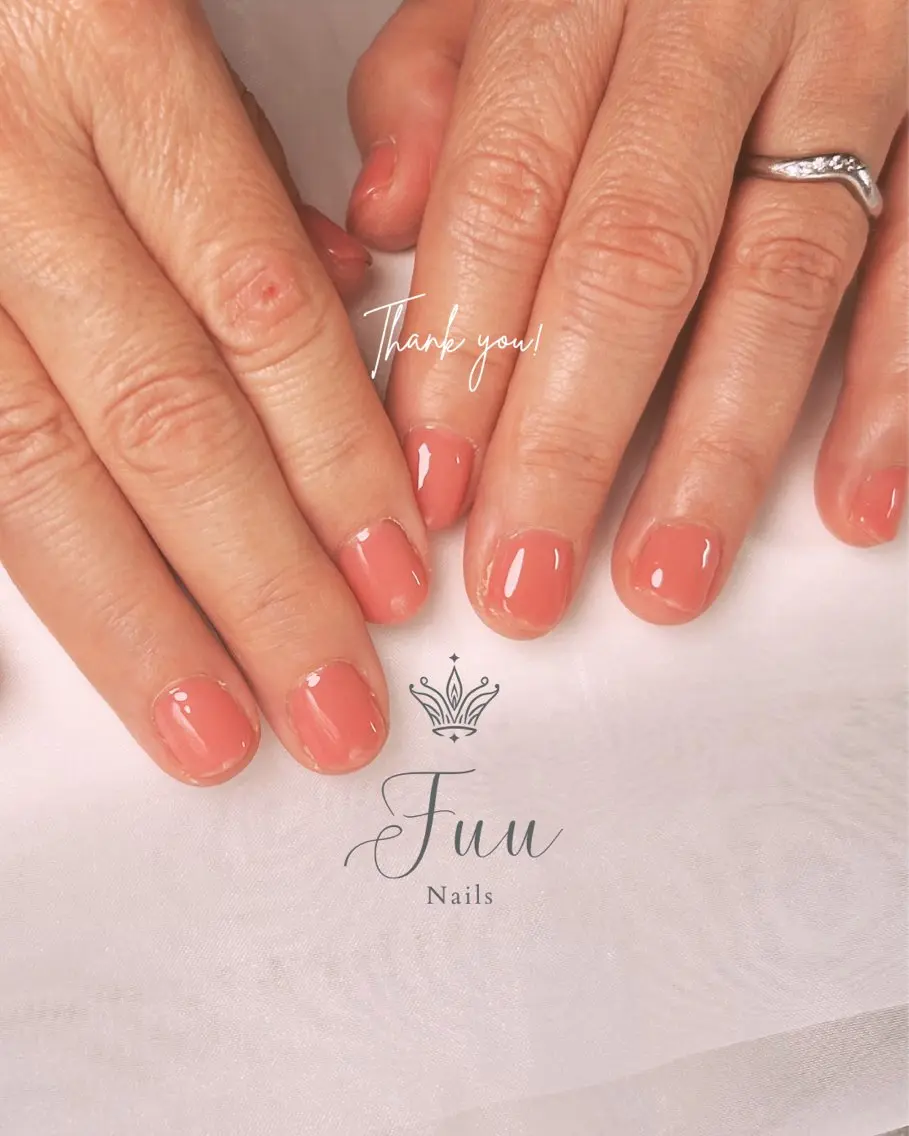 ネイル オフィスネイル ワンカラーネイル ショートネイル シンプルネイル 犬のいるネイルサロン Fuu nailsのネイルデザイン