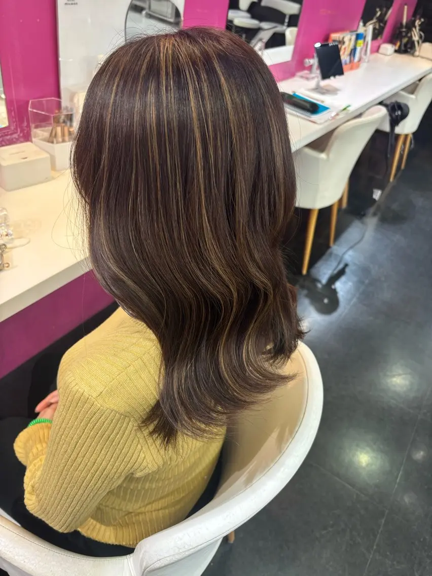セミロング 🦕K-two/ シノハラナルミ🦕のヘアスタイル