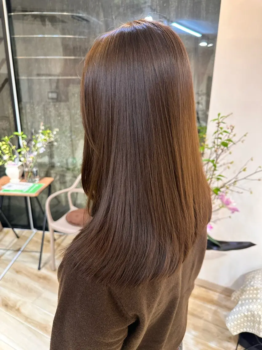 ロング カット トリートメント ヘッドスパ 吉崎 明日香のヘアスタイル