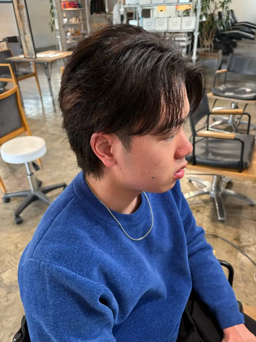 ショート パーマ メンズ センターパート ダウンパーマ フェザーパーマ カルマパーマ メンズ韓国風 名駅/フェザーパーマ 曲がる縮毛矯正/森岡のヘアスタイル