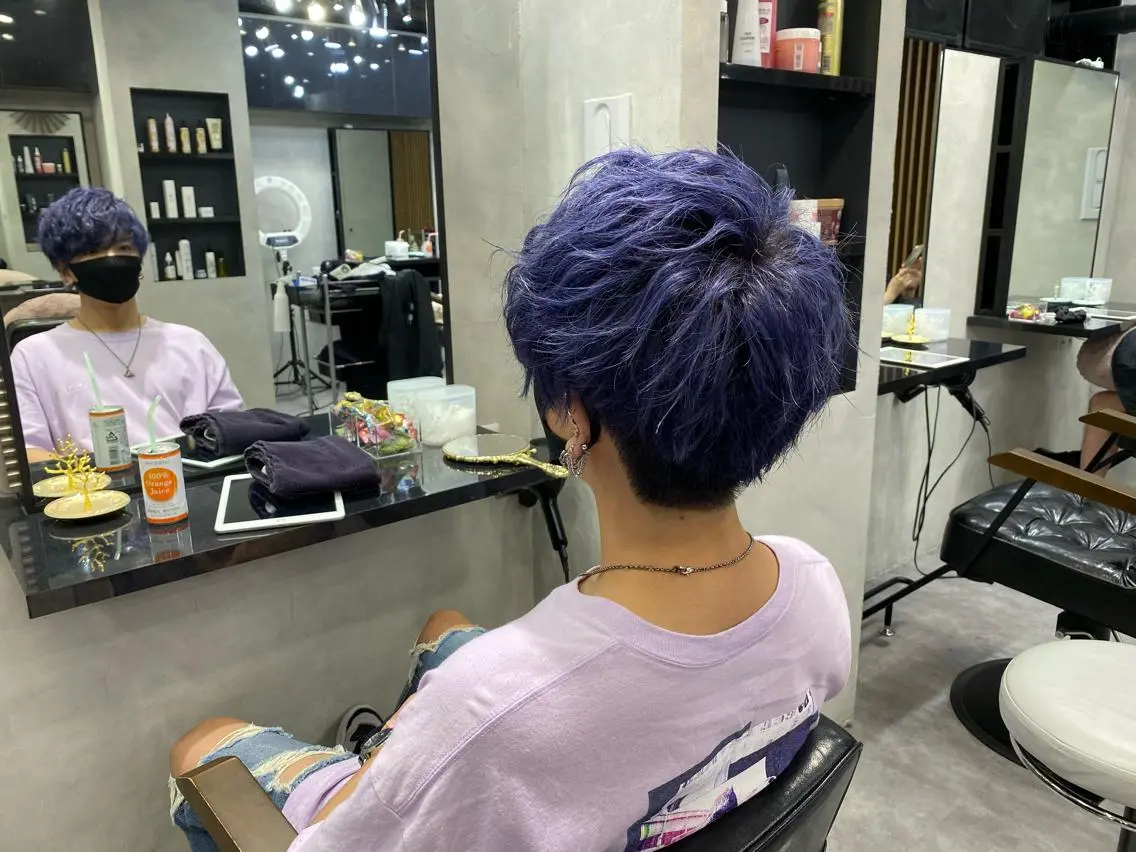 カラー メンズ メンズブリーチ アディクシーカラー ベージュカラー ブリーチ ブルーカラー カット ヘアカラー 半個室メンズ カット🥕羽鳥淳妃のヘアスタイル