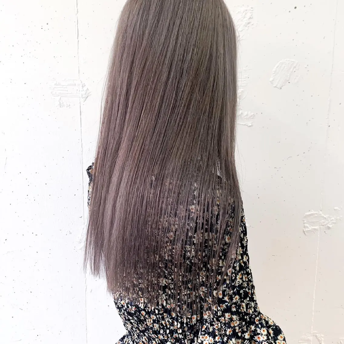 ロング カラー raika .のヘアスタイル