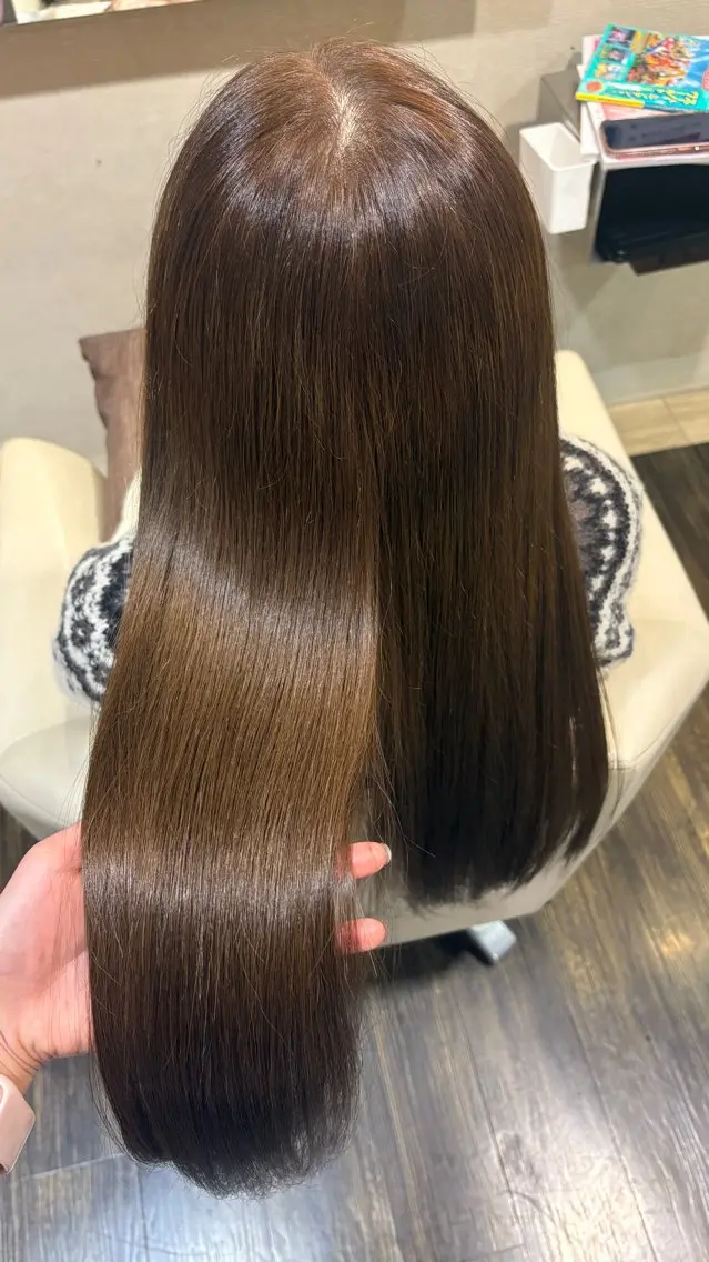 ロング ヘアカラー 鈴木 心花のヘアスタイル